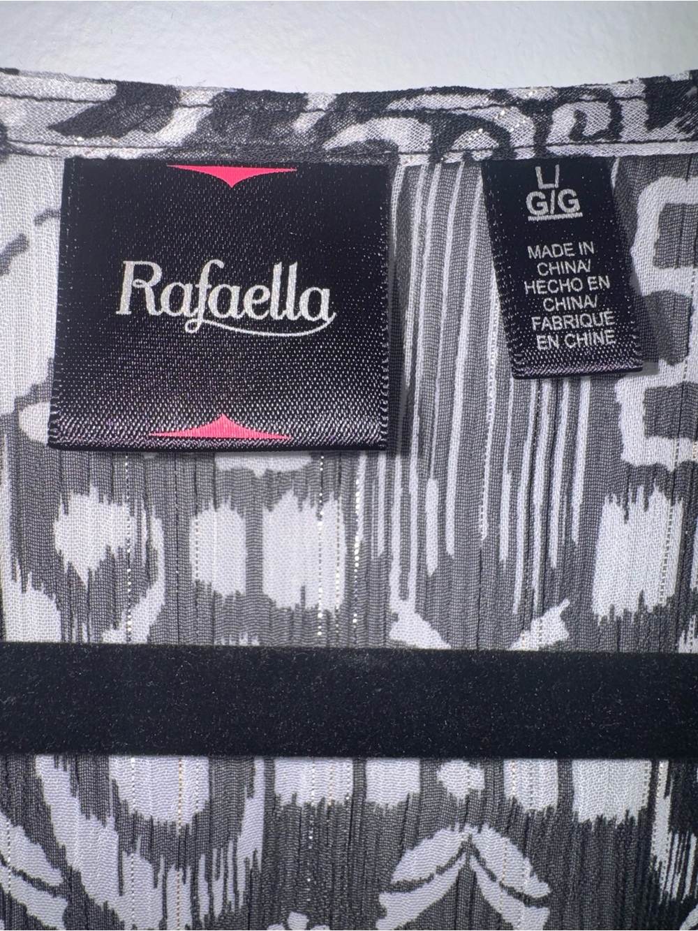 NWT Rafaella Black White Ikat Shimmer Sheer Blouse Large - Picture 2 of 5